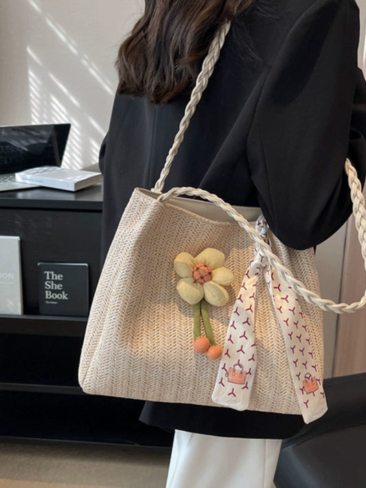 Niche Woven Bucket Bags 2023 New Class Commuter Tote Women's Large Capacity Vacation Shoulder Straw Bag